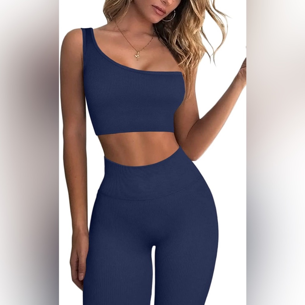 NWOT Two Piece Workout Set
